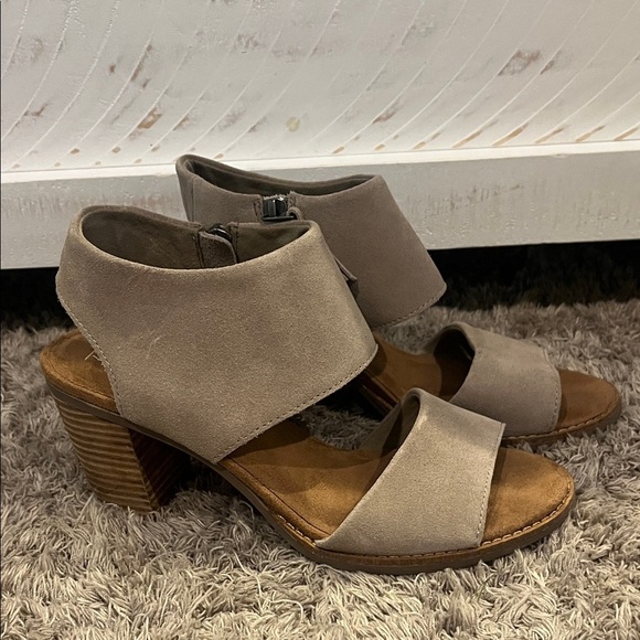 Toms Taupe Block Heel Sandals - Picture 1 of 7